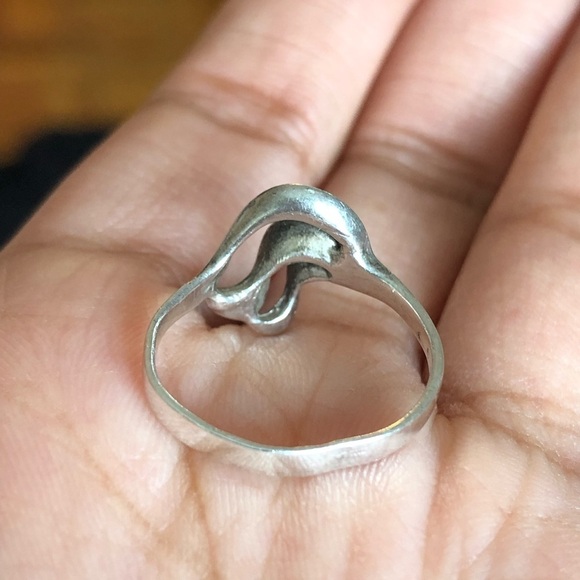 Sterling Silver swirl Ring - Picture 8 of 10